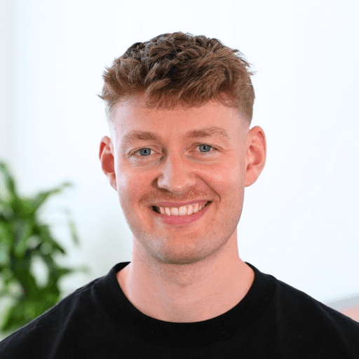 Mads Bach Laursen, Udvikling, Partner